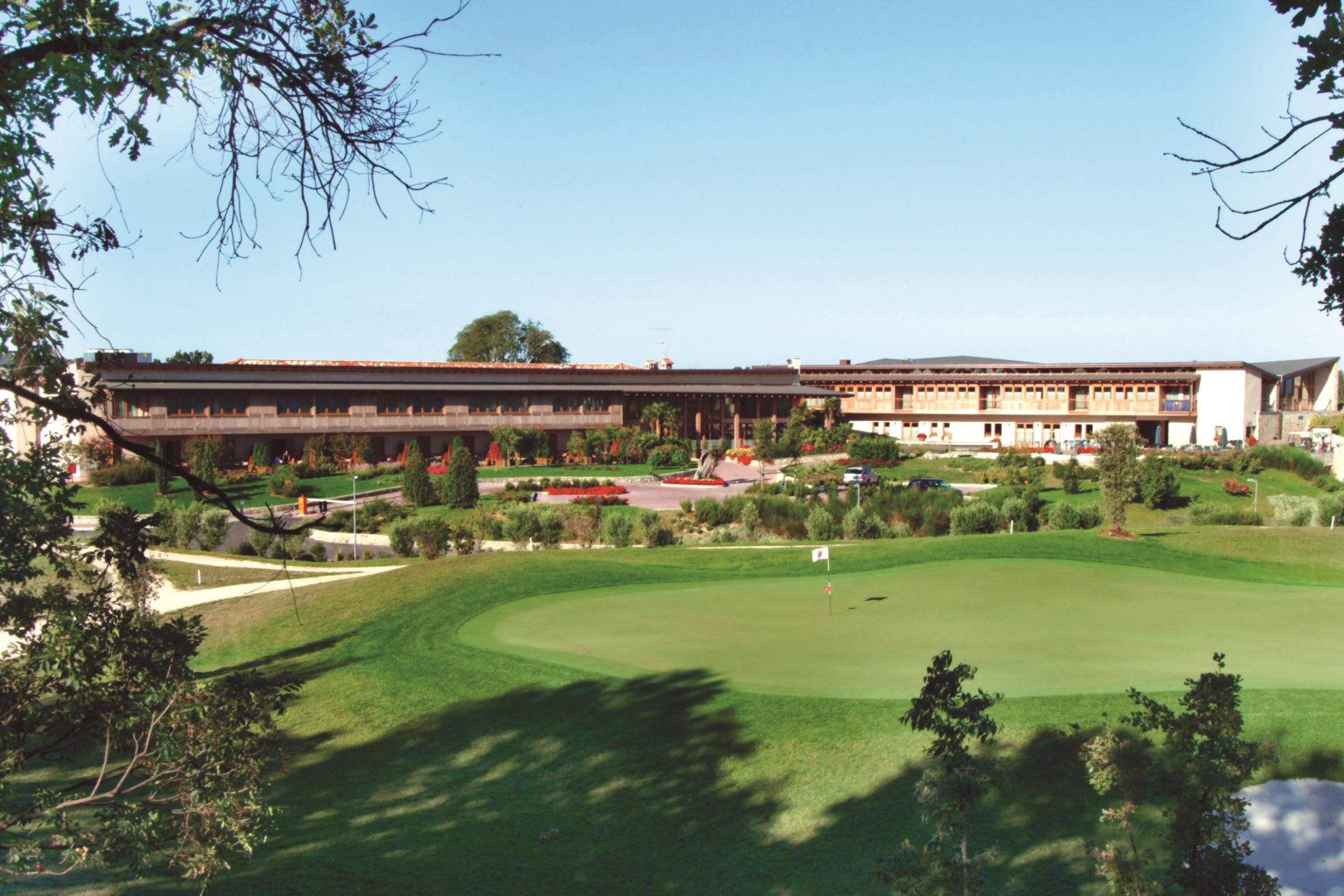 Active Paradiso & Golf